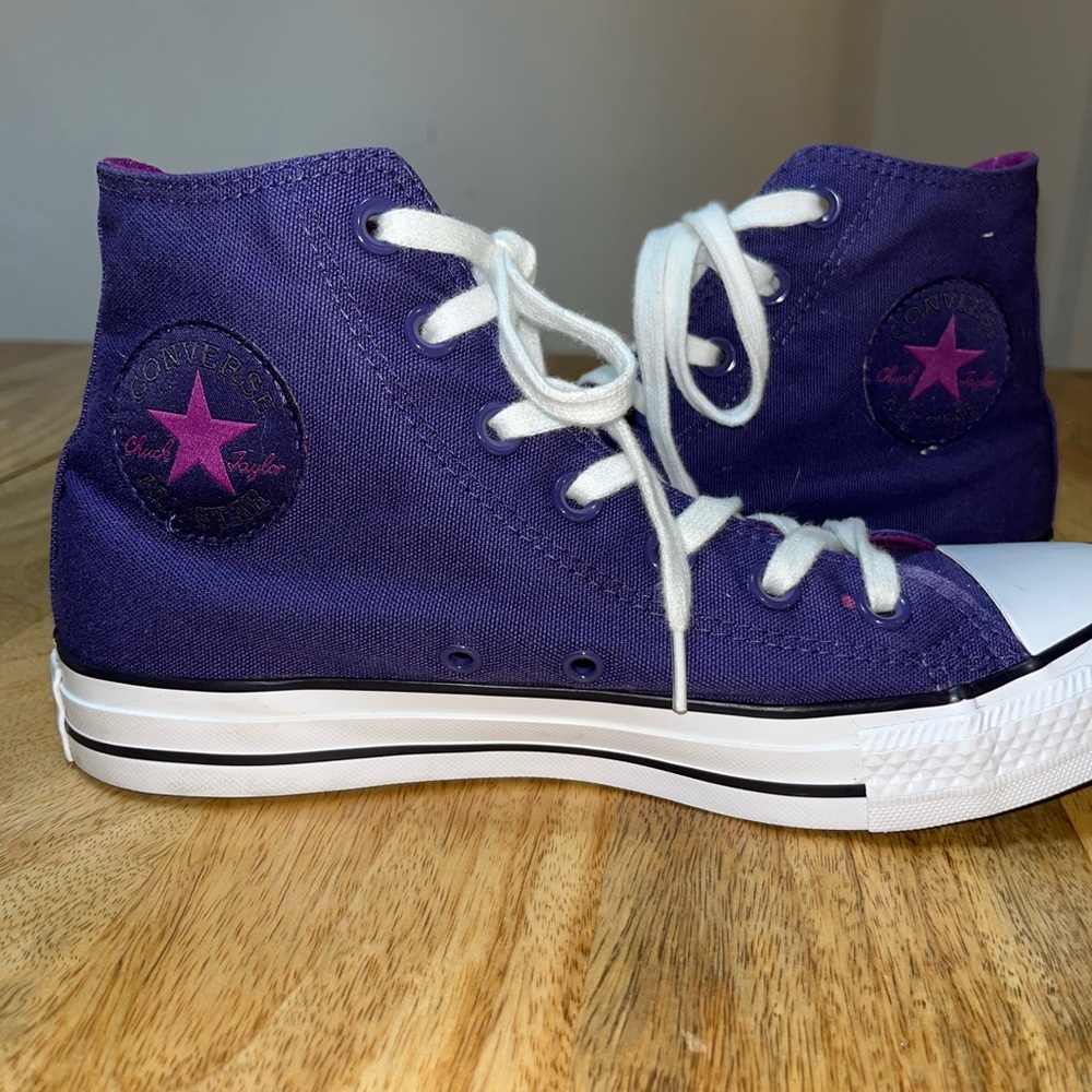 Converse Women's Purple High-Top Sneakers